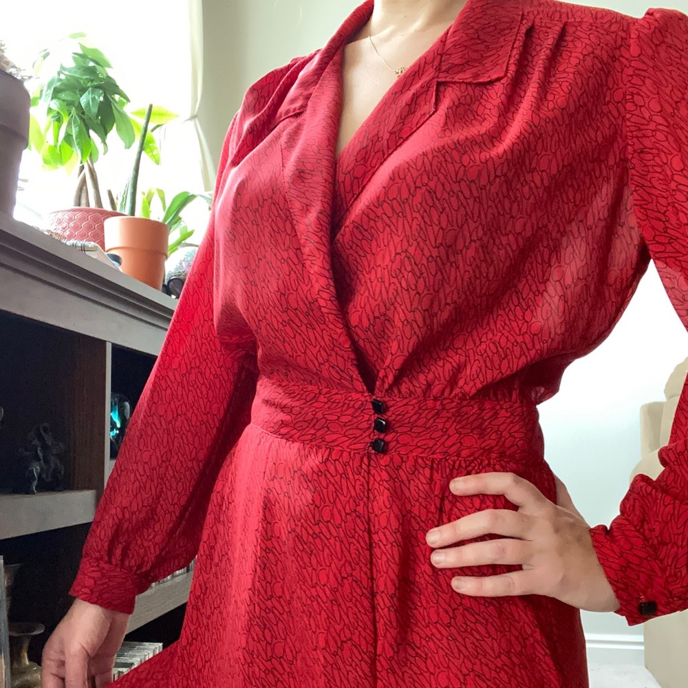 80s Red Doodle Semi-Sheer Cocktail Dress VINTAGE - Picture 2 of 10